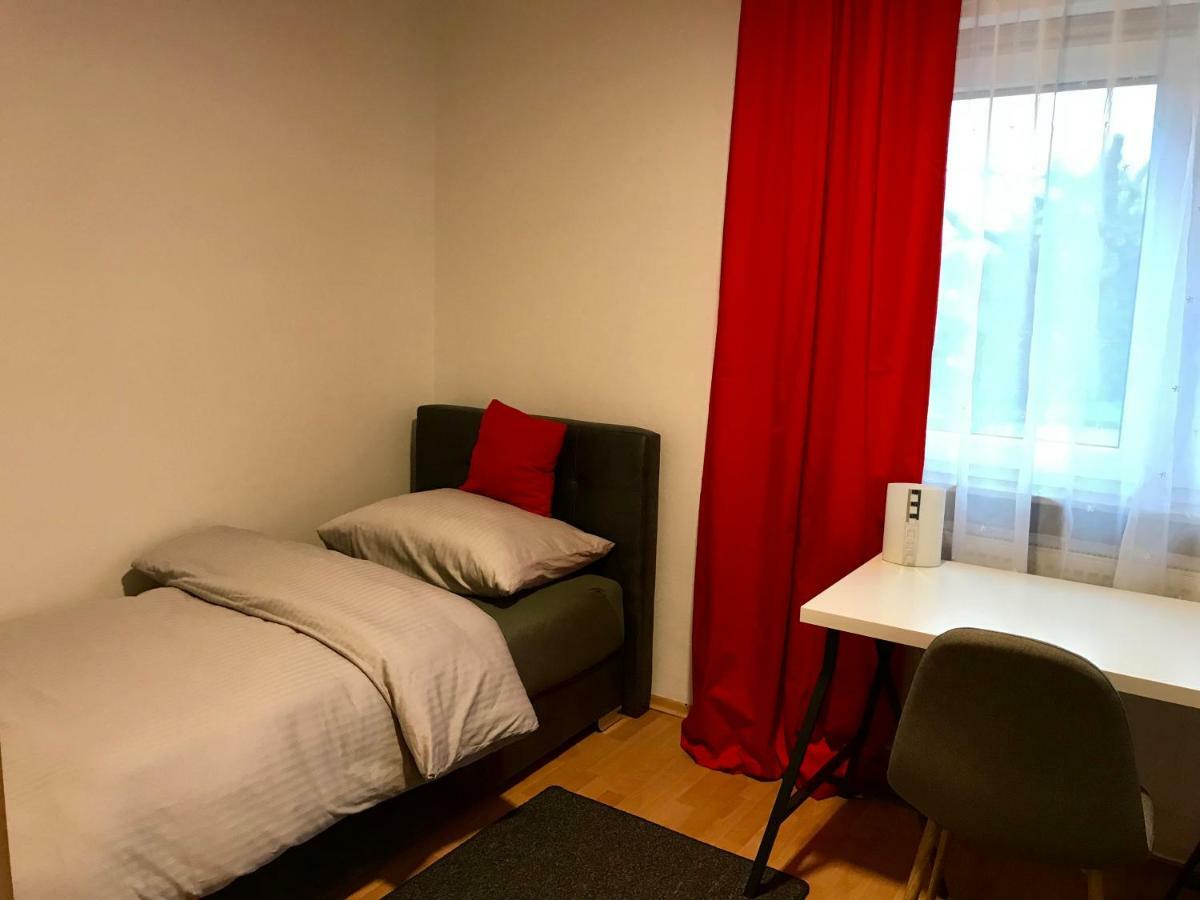 Juna Karlsruhe Zewnętrze zdjęcie