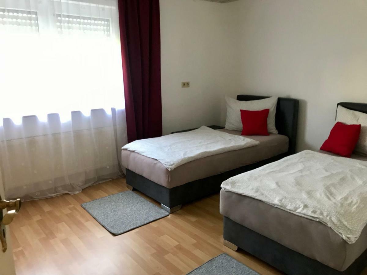 Juna Karlsruhe Zewnętrze zdjęcie